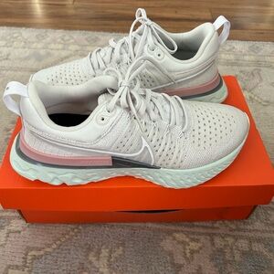 Women’s Nike React Infinity Run Flyknit 2 'Platinum Tint' 8.5